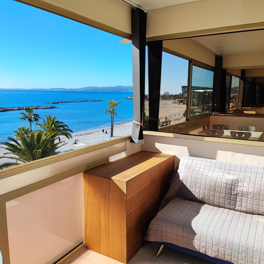 Grand Studio Bord De Mer- Acces Direct Aux Plages Saint-Laurent-du-Var Eksteriør bilde